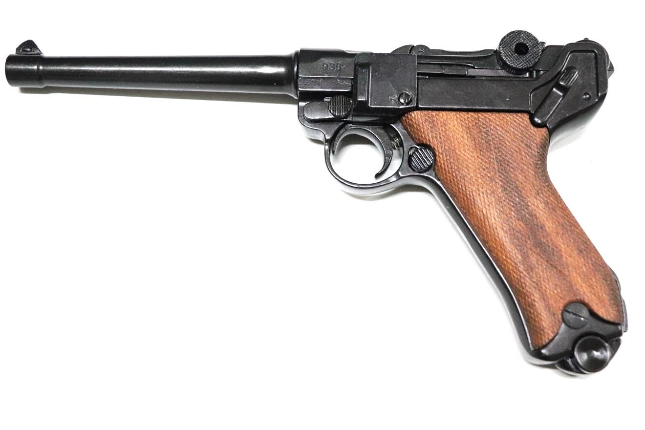Parabellum Luger P.08, Německo 1898 (s dřevěnou pažbou)