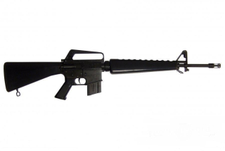 M16A1 útočná puška USA 1967 (Vietnamská válka)